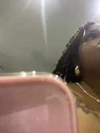 riri_brunnete stripchat stream image, 11.03.2026 04:00
