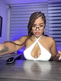 riri_brunnete stripchat stream image, 11.03.2026 04:00