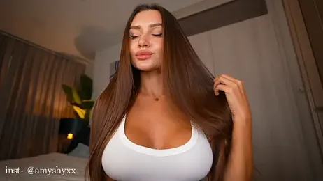 AmyLuxe stripchat stream image, 12.03.2026 14:00