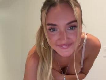 dreamyylilah chaturbate stream image