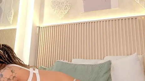 daiana_curly stripchat stream image