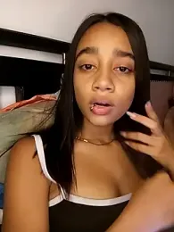 Zoe_Sweett18 stripchat stream image, 17.03.2026 18:20
