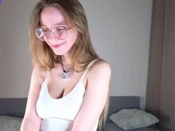 minnietammy chaturbate stream image, 18.03.2026 18:00