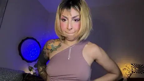 Cinamoonn stripchat stream image