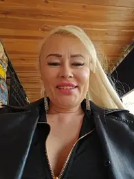 MILFBARBY stripchat stream image, 19.03.2026 07:50