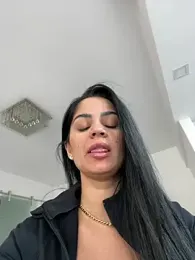 _adelle stripchat stream image