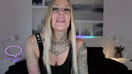 Lara-CumKitten stripchat stream image