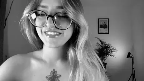 SweetJennaa stripchat stream image, 24.03.2026 02:20