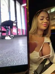 KirstieVegas stripchat stream image