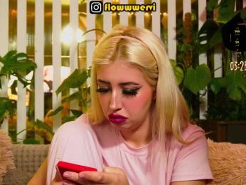 FlowwwerGirl bongacams stream image