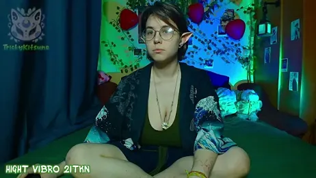 TrickyKitsune stripchat stream image, 02.04.2026 15:30