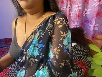 LouleyRanii stripchat stream image