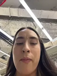 Holly_Play stripchat stream image, 03.04.2026 12:00