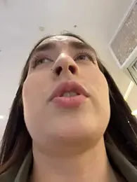 Holly_Play stripchat stream image, 03.04.2026 12:00