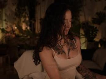 effylowell_ chaturbate stream image, 07.04.2026 00:40