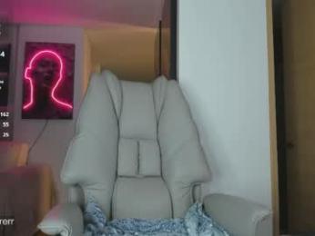 _veenus chaturbate stream image, 08.04.2026 03:50