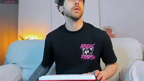 Oscar_Miller_ stripchat stream image