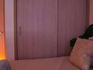 emilybell camsoda stream image