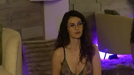 SeductiveMom stripchat stream image, 14.04.2026 03:20