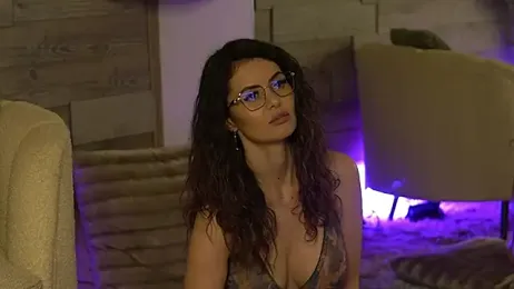 SeductiveMom stripchat stream image, 14.04.2026 03:20