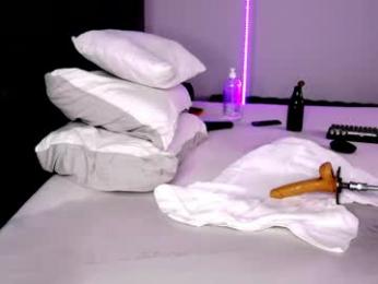 dee_waters chaturbate stream image, 14.04.2026 08:30