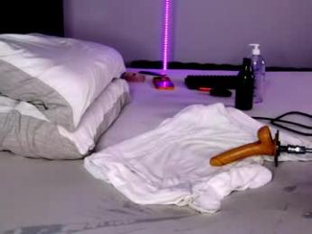 dee_waters chaturbate stream image, 14.04.2026 08:30