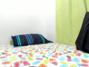 karoli_sanz chaturbate stream image, 15.04.2026 01:10