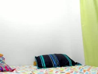 karoli_sanz chaturbate stream image, 15.04.2026 01:10