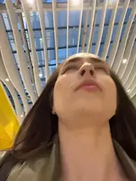 Holly_Play stripchat stream image, 17.04.2026 12:00