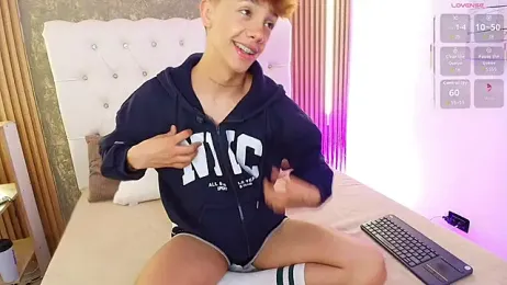 Tomy_Rox stripchat stream image, 19.04.2026 20:40