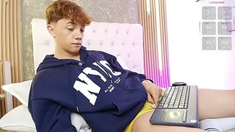 Tomy_Rox stripchat stream image, 19.04.2026 20:40