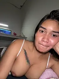 iDareUtoLoveMe stripchat stream image, 21.04.2026 09:00