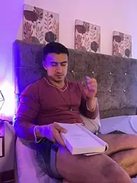 Chris_Clarck stripchat stream image, 22.04.2026 19:40