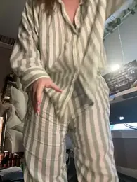 GingerSnap33 stripchat stream image