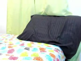 karoli_sanz chaturbate stream image, 28.04.2026 01:00