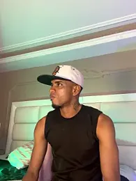 AaronCruz_ stripchat stream image, 29.04.2026 02:20
