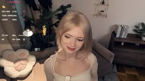 LaureMestler stripchat stream image, 29.04.2026 10:40