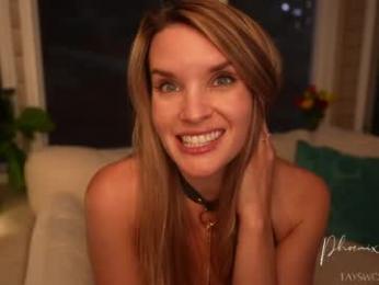 phoenix_taylor chaturbate stream image, 02.05.2026 23:50