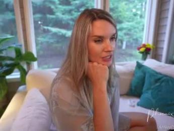 phoenix_taylor chaturbate stream image, 02.05.2026 23:50