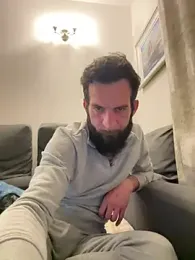 Michel_huge stripchat stream image, 04.05.2026 18:30