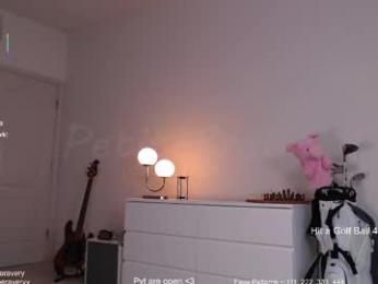 petitebrat chaturbate stream image, 04.05.2026 10:40