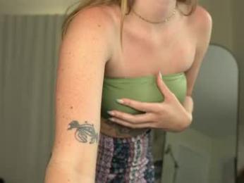 emma_ruby chaturbate stream image, 14.05.2026 17:30