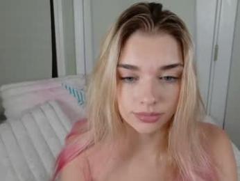 ellalowe chaturbate stream image, 15.05.2026 22:10