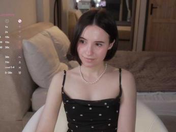 MissEssie bongacams stream image, 28.05.2026 17:30