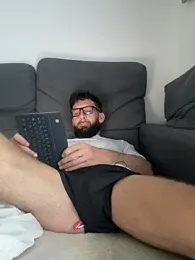 Michel_huge stripchat stream image, 05.06.2026 04:20