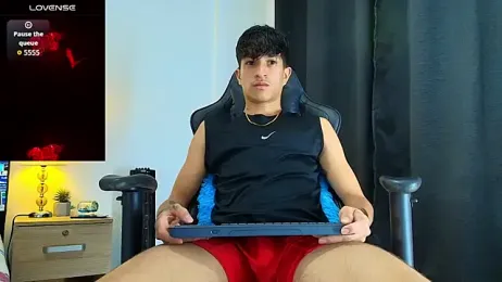 _CamiloBass stripchat stream image, 06.06.2026 01:00