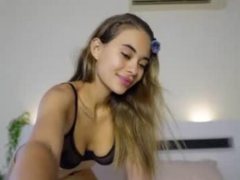 adelia_ntmu chaturbate stream image, 11.06.2026 00:20