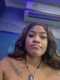 riri_brunnete stripchat stream image, 12.06.2026 04:20