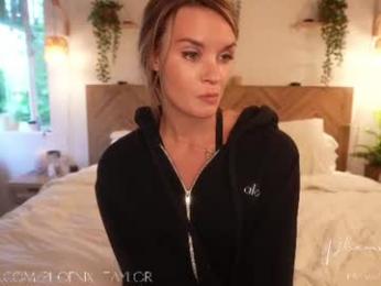 phoenix_taylor chaturbate stream image, 23.06.2026 00:50