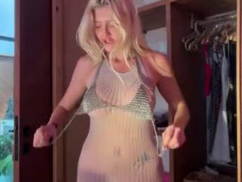 itslunaaaaa chaturbate stream image, 28.06.2026 00:20